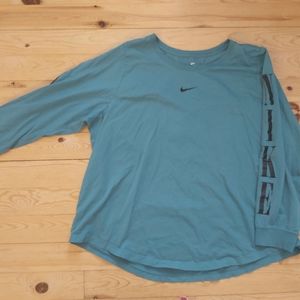 Nike plus size long sleeve shirt